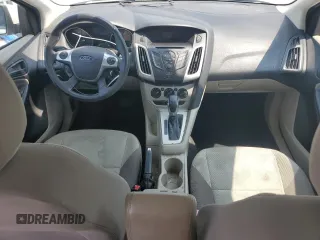 2012 Ford Focus SE z VIN 1FAHP3F24CL427067, wystawiony jako Copart lot #60402005 z przebiegiem 141 810 mil mil oraz Czysty tytuł • Clean title. Historia ofert i sprzedaży dostępna na DreamBid. Obrazek 8.