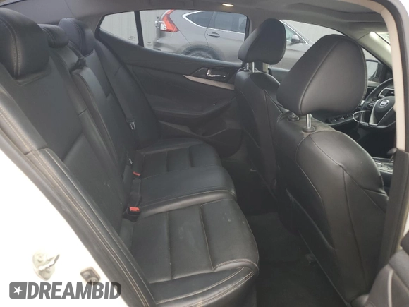 2016 Nissan Maxima SL with VIN 1N4AA6AP7GC397706, listed as a Copart auction lot 59594375 with 88,842 mi miles and Salvage title. Bid and sale history available at DreamBid. Image 10.