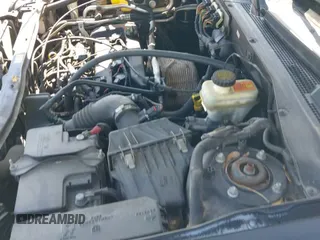 2006 Ford Escape XLS с VIN 1FMYU02Z56KB48804, выставлен на аукционе IAAI как лот 42694472 с пробегом 162 674 миль миль и . История ставок и продаж доступна на DreamBid. Изображение 12.