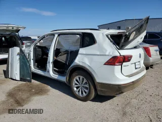2020 Volkswagen Tiguan S z VIN 3VV0B7AX4LM020785, wystawiony jako Copart lot #87152244 z przebiegiem Nie podano mil oraz Szkoda całkowita • Salvage title. Historia ofert i sprzedaży dostępna na DreamBid. Obrazek 2.