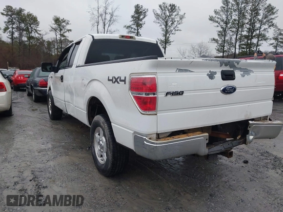 2009 Ford F-150 XL with VIN 1FTPX14V29KC15774, listed as a IAAI auction lot 41542368 with 256,000 mi miles. Bid and sale history available at carsss.com. Image 3.