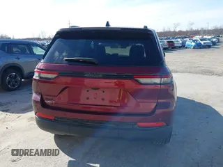 2025 Jeep Grand Cherokee Laredo with VIN 1C4RJHAG9SC287175, listed as a IAAI auction lot 41856266 with 2,495 mi miles and . Bid and sale history available at DreamBid. Image 17.