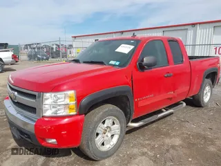 2008 Chevrolet Silverado 1500 1LT with VIN 2GCEK19J581235804, listed as a IAAI auction lot 41815228 with 170,052 mi miles and . Bid and sale history available at DreamBid. Image 2.