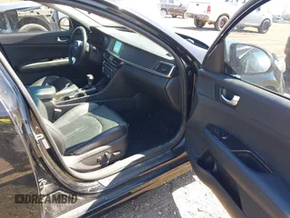 2018 Kia Optima EX with VIN 5XXGU4L38JG187309, listed as a IAAI auction lot 42017183 with 82,426 mi miles and . Bid and sale history available at carsss.com. Image 5.