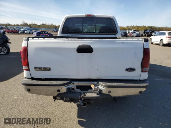 2005 Ford F-250 XL with VIN 1FTSW20P25EA07140, listed as a Copart auction lot 44162225 with 199,922 mi miles and Clean Title. Bid and sale history available at DreamBid. Image 6.