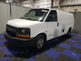 2004 Chevrolet Express Cargo Van with VIN 1GCGG25U941191984, listed as a Copart auction lot 85902384 with 187,377 mi miles and Clean Title. Bid and sale history available at carsss.com. Image 1.
