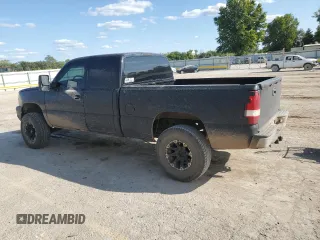 2003 Chevrolet Silverado 1500 with VIN 2GCEC19VX31253384, listed as a Copart auction lot 71244704 with 175,232 mi miles and Salvage Title. Bid and sale history available at carsss.com. Image 2.