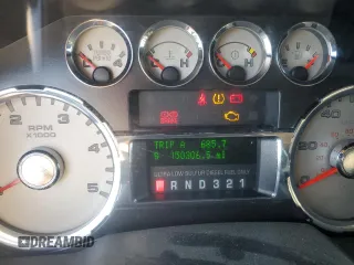 2008 Ford F-350 XL с VIN 1FTWW31R28ED35167, выставлен на аукционе Copart как лот 72280404 с пробегом 150 306 миль миль и Списание • Salvage title. История ставок и продаж доступна на DreamBid. Изображение 9.