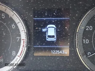 2020 Hyundai Venue SEL z VIN KMHRC8A39LU028121, wystawiony jako IAAI lot #41988769 z przebiegiem 122 543 mil mil oraz . Historia ofert i sprzedaży dostępna na DreamBid. Obrazek 15.