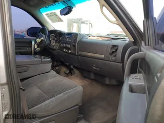 2007 Chevrolet Silverado 1500 LT w/1LT with VIN 3GCEK13C27G537311, listed as a IAAI auction lot 41559010 with 127,104 mi miles. Bid and sale history available at carsss.com. Image 5.