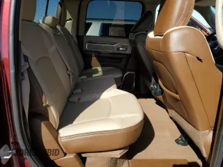 2021 Ram 2500 Laramie z VIN 3C6UR5FL4MG631655, wystawiony jako Copart lot #52765795 z przebiegiem 142 486 mil mil oraz Szkoda całkowita • Salvage title. Historia ofert i sprzedaży dostępna na DreamBid. Obrazek 10.