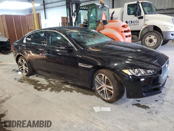 2017 Jaguar XE 35t Premium with VIN SAJAD4BV6HA952565, listed as a Copart auction lot 41806665 with 69,873 mi miles and Clean Title. Bid and sale history available at DreamBid. Image 4.