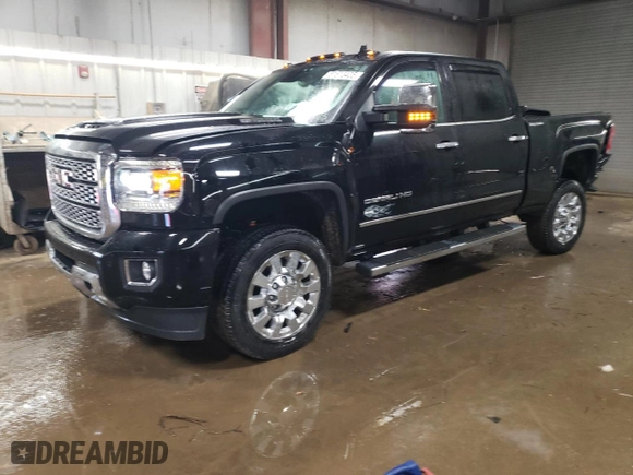 2019 GMC Sierra 2500HD Denali with VIN 1GT12SEY2KF219941, listed as a Copart auction lot 51613435 with 47,845 mi miles and Salvage Title. Bid and sale history available at carsss.com. Image 1.