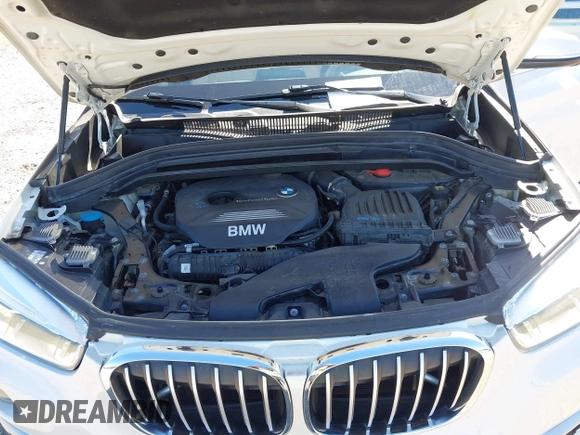 2017 BMW X1 xDrive28i z VIN WBXHT3C32H5F83287, wystawiony jako IAAI lot #42791160 z przebiegiem 69 006 mil mil oraz . Historia ofert i sprzedaży dostępna na DreamBid. Obrazek 10.