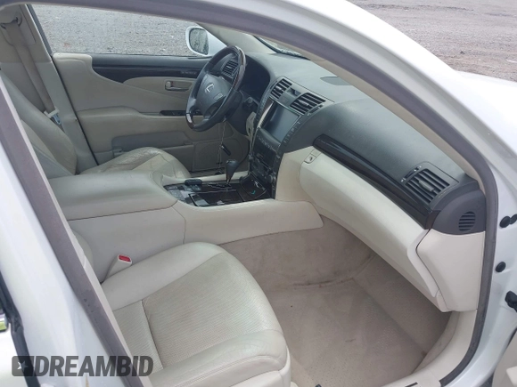 2007 Lexus LS 460 L with VIN JTHGL46F275003065, listed as a IAAI auction lot 42620085 with 238,634 mi miles and . Bid and sale history available at DreamBid. Image 5.