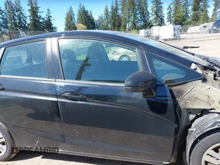 2015 Honda Fit LX with VIN 3HGGK5H58FM765907, listed as a IAAI auction lot 42061158 with 120,178 mi miles. Bid and sale history available at carsss.com. Image 14.