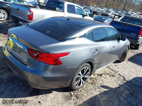 2018 Nissan Maxima SL with VIN 1N4AA6AP2JC387155, listed as a IAAI auction lot 41642025 with 125,621 mi miles. Bid and sale history available at carsss.com. Image 4.