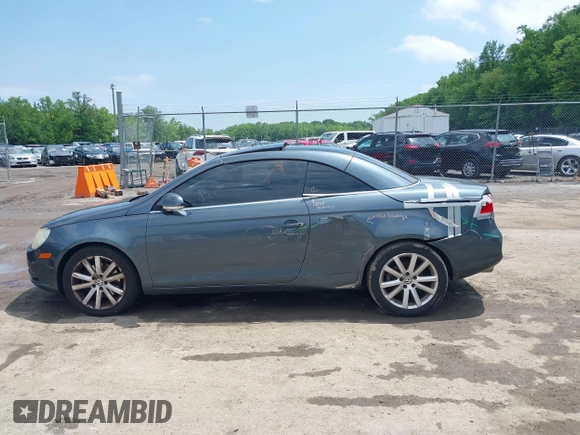 2007 Volkswagen Eos 3.2L с VIN WVWFB71F27V027570, выставлен на аукционе IAAI как лот 42251879 с пробегом 113 736 миль миль и . История ставок и продаж доступна на DreamBid. Изображение 14.