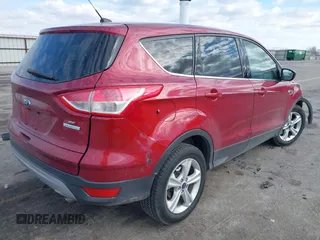2016 Ford Escape SE with VIN 1FMCU0GX5GUA10252, listed as a IAAI auction lot 41686745 with 37,000 mi miles. Bid and sale history available at carsss.com. Image 4.