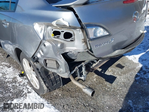 2012 Mazda Mazda3 i Grand Touring with VIN JM1BL1W84C1649561, listed as a IAAI auction lot 41268507 with 39,478 mi miles. Bid and sale history available at carsss.com. Image 12.
