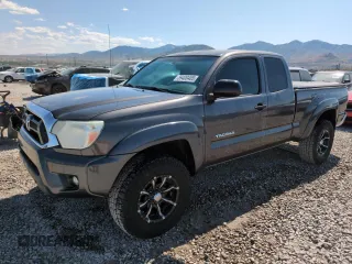 2012 Toyota Tacoma z VIN 5TFUU4EN2CX046135, wystawiony jako Copart lot #59400405 z przebiegiem 105 033 mil mil oraz Szkoda całkowita • Salvage title. Historia ofert i sprzedaży dostępna na DreamBid. Obrazek 1.