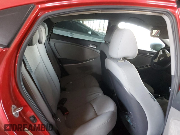 2013 Hyundai Accent GLS z VIN KMHCT4AE4DU279307, wystawiony jako Copart lot #61410775 z przebiegiem Nie podano mil oraz Czysty tytuł • Clean title. Historia ofert i sprzedaży dostępna na DreamBid. Obrazek 10.