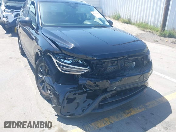2022 Volkswagen Tiguan SE with VIN 3VV3B7AX3NM016534, listed as a IAAI auction lot 42354264 with 33,700 mi miles and . Bid and sale history available at DreamBid. Image 6.