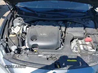 2017 Nissan Maxima SV with VIN 1N4AA6AP7HC422895, listed as a IAAI auction lot 41903816 with 98,214 mi miles and . Bid and sale history available at DreamBid. Image 10.
