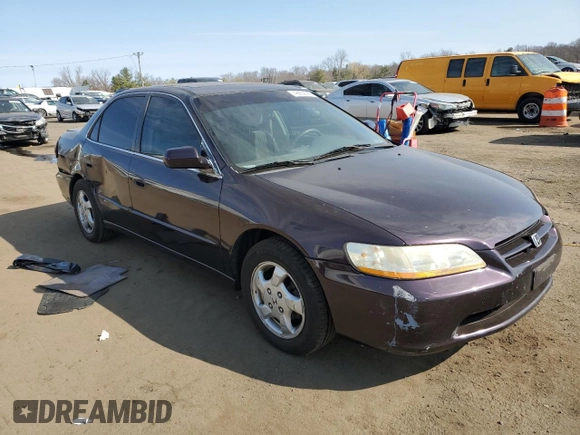 1998 Honda Accord EX z VIN 1HGCG6670WA227791, wystawiony jako Copart lot #49052565 z przebiegiem 159 332 mil mil oraz Szkoda całkowita • Salvage title. Historia ofert i sprzedaży dostępna na DreamBid. Obrazek 4.