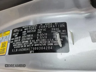 2011 Kia Sedona LX with VIN KNDMG4C79B6364284, listed as a Copart auction lot 70385124 with 308,471 mi miles and Clean Title. Bid and sale history available at carsss.com. Image 13.