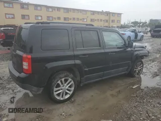 2011 Jeep Patriot Sport with VIN 1J4NT1GA8BD102704, listed as a Copart auction lot 58920445 with 125,817 mi miles and Salvage title. Bid and sale history available at DreamBid. Image 3.