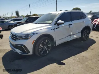 2024 Volkswagen Tiguan SEL R-Line with VIN 3VV4B7AX9RM043389, listed as a Copart auction lot 48455955 with 8,707 mi miles and Salvage Title. Bid and sale history available at carsss.com. Image 1.