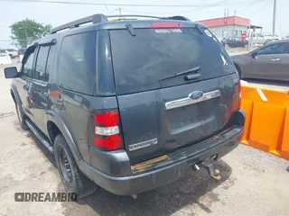 2010 Ford Explorer XLT z VIN 1FMEU6DE7AUA45736, wystawiony jako IAAI lot #42264015 z przebiegiem 239 208 mil mil oraz . Historia ofert i sprzedaży dostępna na DreamBid. Obrazek 3.