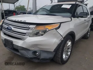2014 Ford Explorer XLT z VIN 1FM5K7D88EGA03585, wystawiony jako IAAI lot #42443289 z przebiegiem 186 194 mil mil oraz . Historia ofert i sprzedaży dostępna na DreamBid. Obrazek 6.