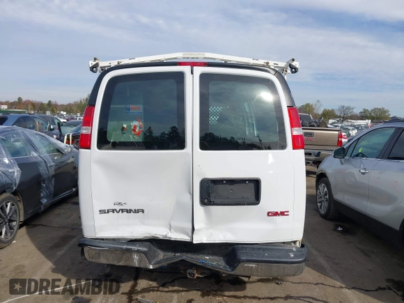 2020 GMC Savana Cargo Van with VIN 1GTW7AFG7L1265254, listed as a IAAI auction lot 40863188 with 86,054 mi miles. Bid and sale history available at carsss.com. Image 16.