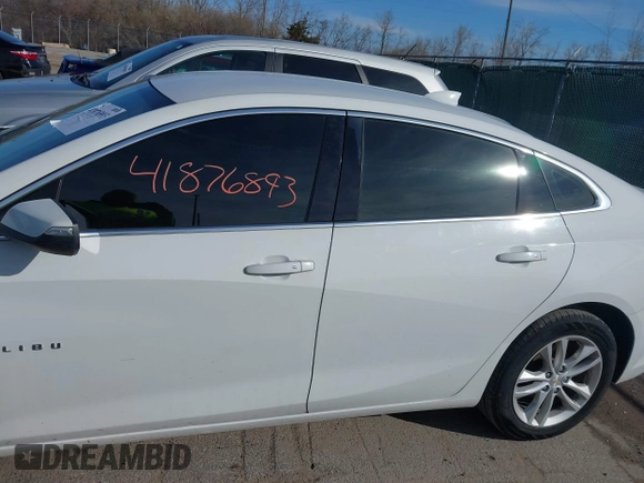 2018 Chevrolet Malibu LT with VIN 1G1ZD5ST8JF250013, listed as a IAAI auction lot 41876893 with 99,013 mi miles. Bid and sale history available at carsss.com. Image 14.