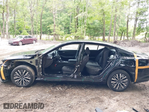 2024 Nissan Altima SV with VIN 1N4BL4DV4RN385761, listed as a IAAI auction lot 42453967 with 23,316 mi miles and . Bid and sale history available at DreamBid. Image 6.