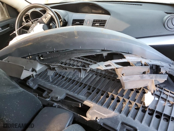 2013 Mazda Mazda3 i Sport with VIN JM1BL1U72D1760850, listed as a Copart auction lot 86742684 with 0 mi miles and Non Repairable. Bid and sale history available at carsss.com. Image 8.