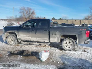 2018 Chevrolet Silverado 1500 LT with VIN 2GCVKREC3J1109002, listed as a IAAI auction lot 41291130 with 108,399 mi miles. Bid and sale history available at carsss.com. Image 15.