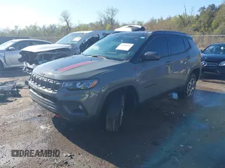 2022 Jeep Compass Trailhawk z VIN 3C4NJDDBXNT108822, wystawiony jako IAAI lot #41158116 z przebiegiem 41 368 mil mil oraz . Historia ofert i sprzedaży dostępna na DreamBid. Obrazek 17.