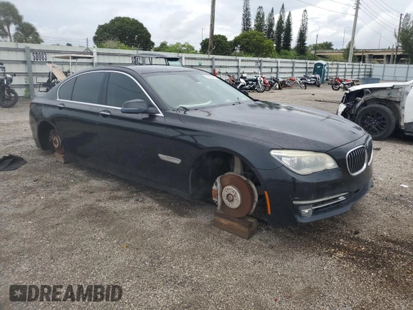 2013 BMW 7 Series 750i xDrive z VIN WBAYB6C53DC997908, wystawiony jako Copart lot #74759314 z przebiegiem Nie podano mil oraz Szkoda całkowita • Salvage title. Historia ofert i sprzedaży dostępna na DreamBid. Obrazek 4.