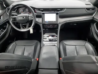 2022 Jeep Grand Cherokee Overland with VIN 1C4RJKDG1N8638676, listed as a Copart auction lot 82389224 with 22,451 mi miles and Salvage title. Bid and sale history available at DreamBid. Image 8.