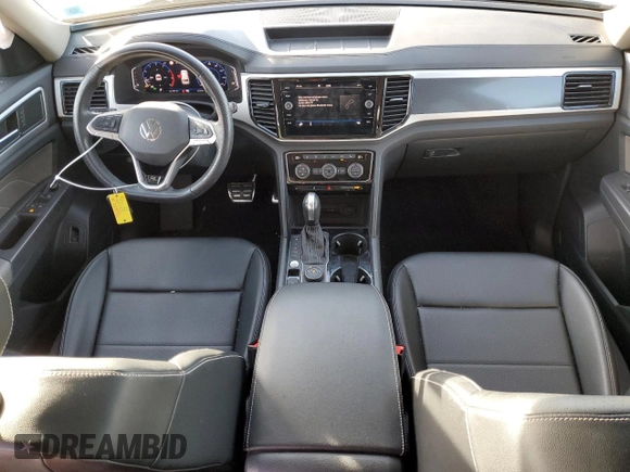 2021 Volkswagen Atlas SEL R-Line with VIN 1V2SR2CA2MC571328, listed as a Copart auction lot 43605135 with 44,290 mi miles and Salvage title. Bid and sale history available at DreamBid. Image 8.