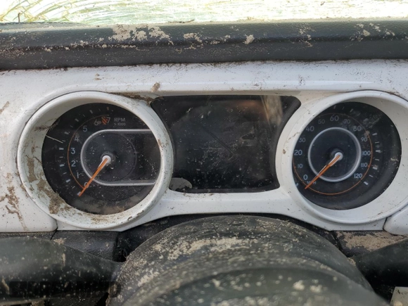 2020 Jeep Gladiator Sport S z VIN 1C6JJTAG3LL215977, wystawiony jako Copart lot #55012635 z przebiegiem Nie podano mil oraz Szkoda całkowita • Salvage title. Historia ofert i sprzedaży dostępna na DreamBid. Obrazek 9.