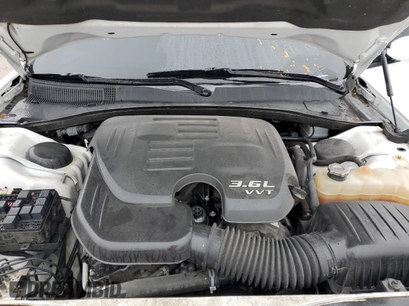 2018 Chrysler 300 S with VIN 2C3CCABG5JH269665, listed as a Copart auction lot 43393925 with 84,397 mi miles and Salvage Title. Bid and sale history available at DreamBid. Image 11.