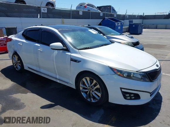 2015 Kia Optima SX Turbo with VIN 5XXGR4A63FG470724, listed as a IAAI auction lot 42006500 with 188,422 mi miles. Bid and sale history available at carsss.com. Image 1.
