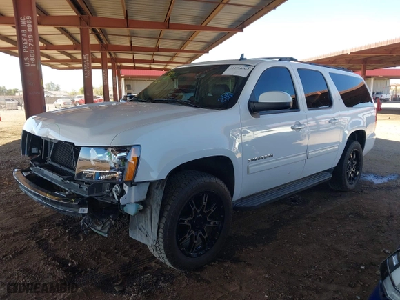 2012 Chevrolet Suburban LT with VIN 1GNSCJE05CR318556, listed as a IAAI auction lot 41654002 with 222,329 mi miles. Bid and sale history available at carsss.com. Image 2.