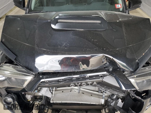 2023 Toyota 4Runner TRD Pro с VIN JTELU5JR6P6186223, выставлен на аукционе Copart как лот 57649985 с пробегом 21 555 миль миль и Списание • Salvage title. История ставок и продаж доступна на DreamBid. Изображение 12.