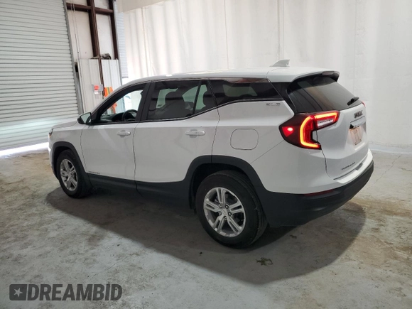 2024 GMC Terrain SLE z VIN 3GKALMEG3RL295589, wystawiony jako Copart lot #56999915 z przebiegiem 34 722 mil mil oraz Czysty tytuł • Clean title. Historia ofert i sprzedaży dostępna na DreamBid. Obrazek 2.