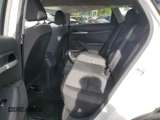 2023 Kia Seltos LX z VIN KNDEP2AA8P7463168, wystawiony jako Copart lot #49137795 z przebiegiem Nie podano mil oraz Szkoda całkowita • Salvage title. Historia ofert i sprzedaży dostępna na DreamBid. Obrazek 11.